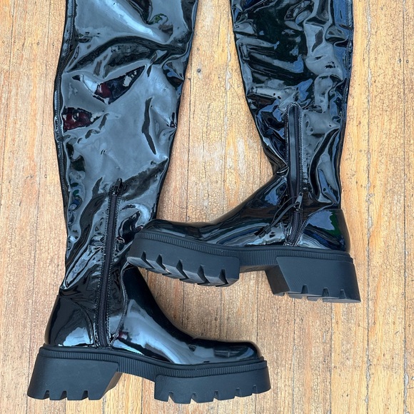 Zara OTK Chunky Boots 🕷️ - Picture 3 of 5